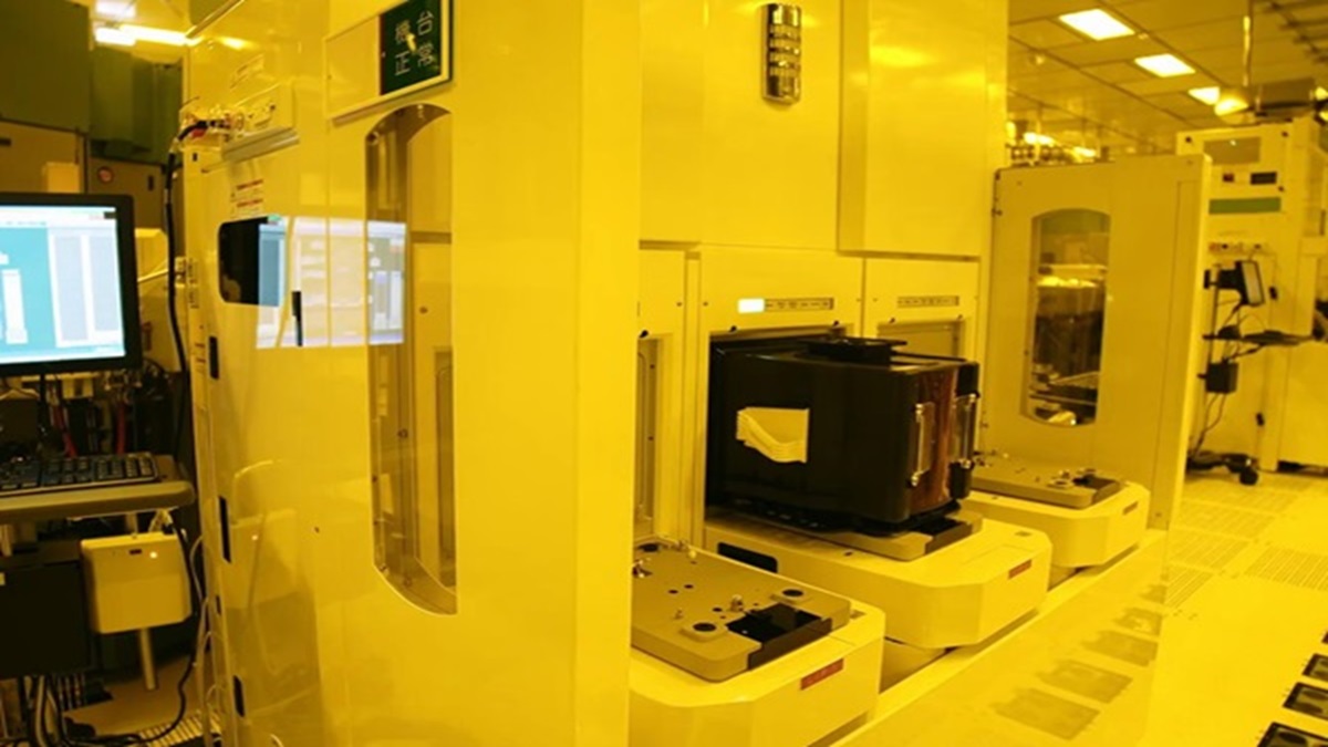 Five Requirements of EFEM for Electrostatic Control