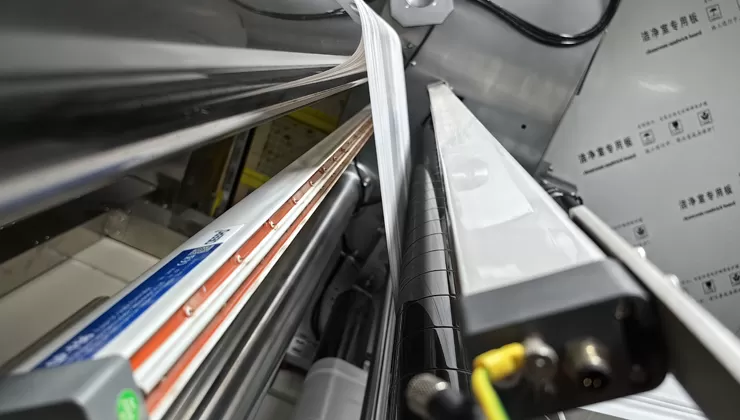 QP-F66 Static Eliminator lnstallation Cases